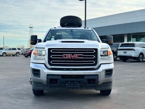 Used 2017 GMC Sierra 3500 SLE image 2