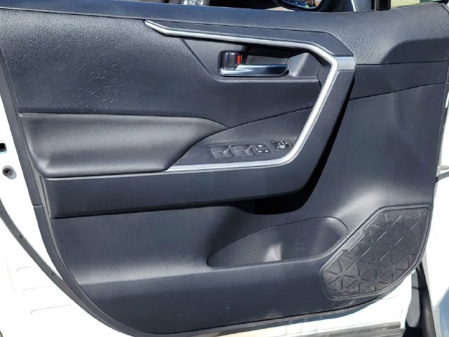 Used 2023 Toyota RAV4 XLE w/ XLE Grade Weather Package AWD/4WD image 7