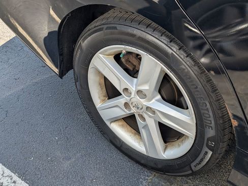 Used 2013 Toyota Camry SE image 19