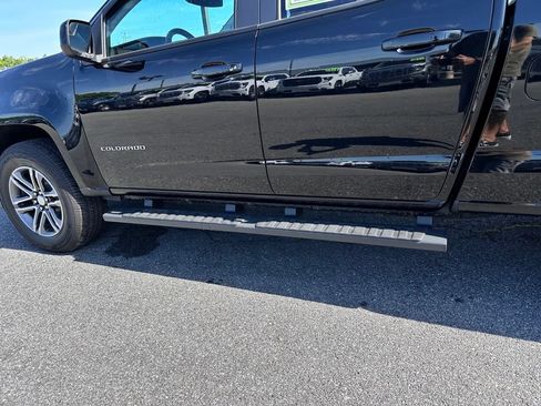 Certified 2021 Chevrolet Colorado W/T w/ Custom Special Edition AWD/4WD image 35