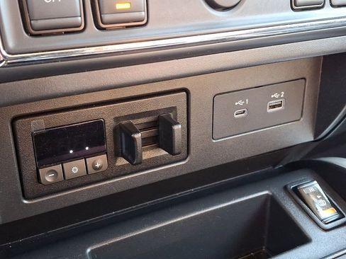 Certified 2023 Nissan Titan SV w/ SV Convenience Package image 24