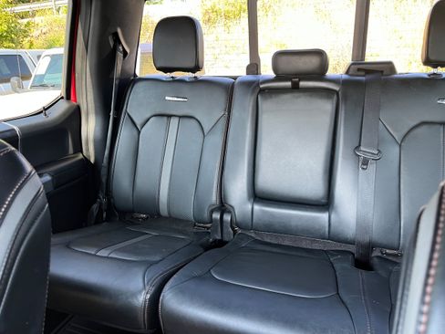 Used 2019 Ford F150 Platinum w/ Equipment Group 701A Luxury AWD/4WD image 27