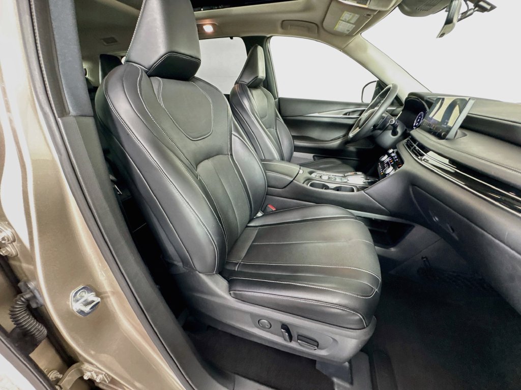 Certified 2023 INFINITI QX60 Luxe w/ Cargo Package AWD/4WD image 40