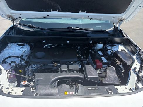 Used 2024 Toyota RAV4 XLE FWD image 20