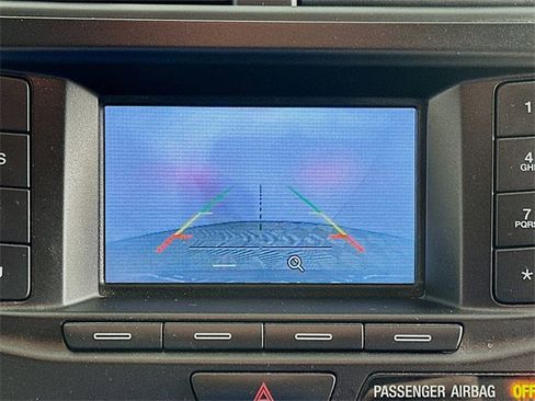 Used 2019 Ford Explorer FWD image 17