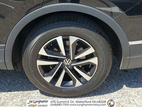 Used 2022 Volkswagen Tiguan S FWD image 31