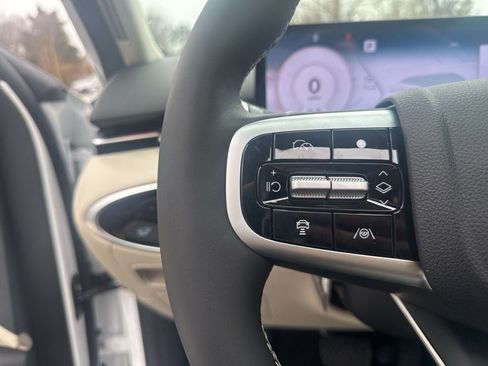 New 2026 Genesis GV70 2.5T Select AWD/4WD image 18