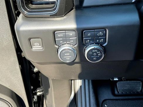 Used 2023 GMC Sierra 1500 AT4 w/ AT4 Preferred Package image 16