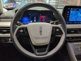Used 2025 Lincoln Aviator AWD video 2