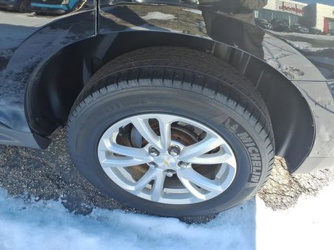 Used 2017 Chevrolet Equinox LT w/ Convenience Package image 8