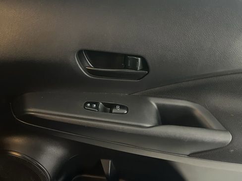 Used 2021 Nissan Kicks S image 51