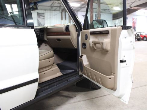 Used 2001 Land Rover Discovery SE image 22