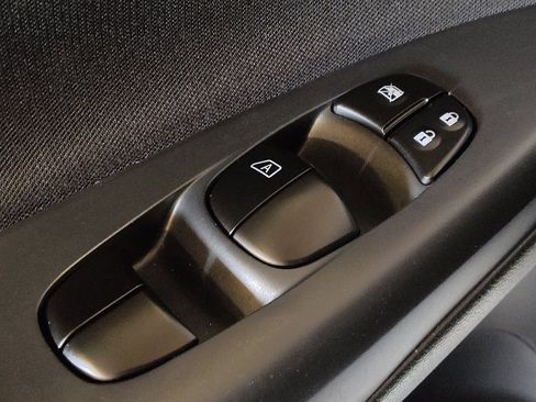 Used 2019 Nissan Sentra SV image 27