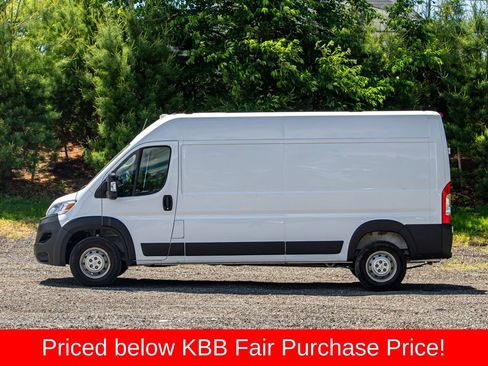 Used 2023 RAM ProMaster 2500 FWD image 4