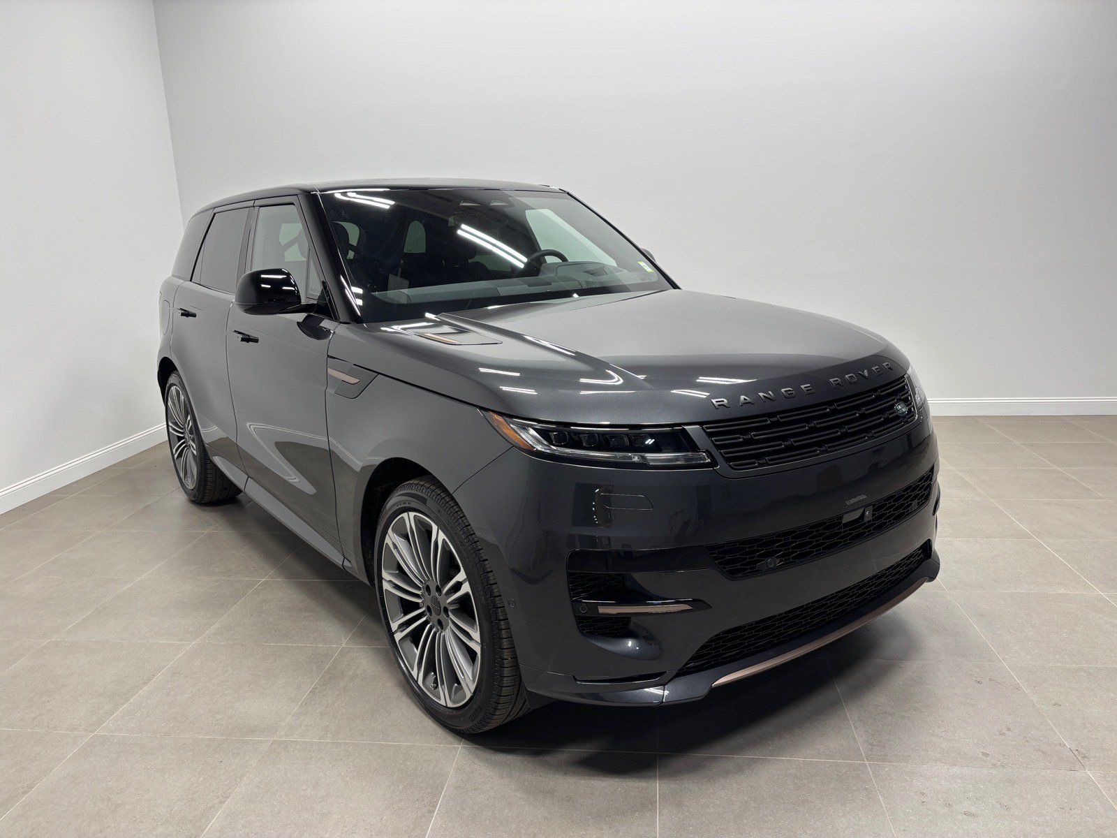 New 2026 Land Rover Range Rover Sport Dynamic SE AWD/4WD image 4