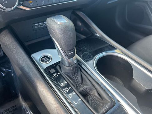 Used 2024 Nissan Altima 2.5 SV image 41