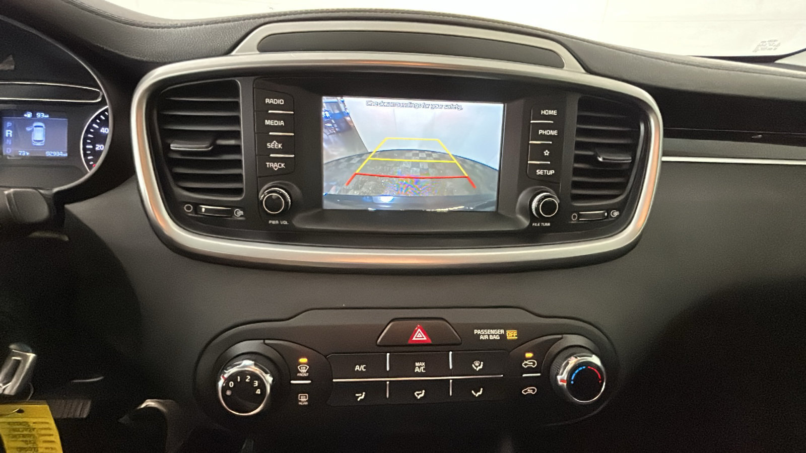Used 2020 Kia Sorento LX AWD/4WD image 27