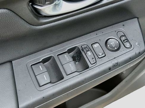 Used 2023 Honda CR-V EX image 21