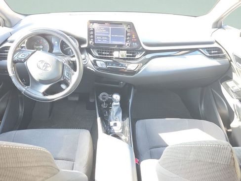 Used 2019 Toyota C-HR XLE image 16