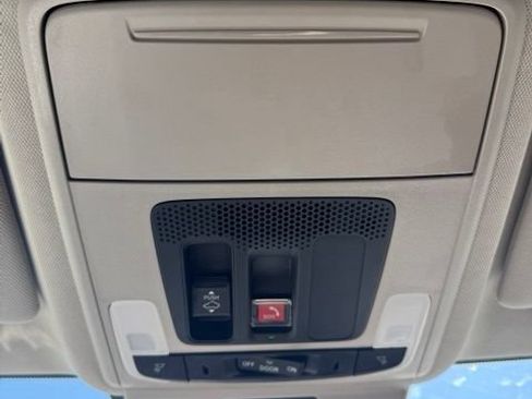 Used 2023 Honda Accord EX image 31