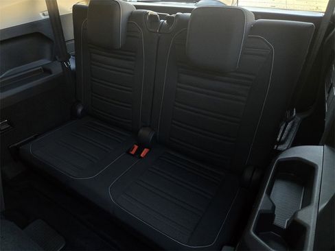 Used 2022 Volkswagen Tiguan S image 25