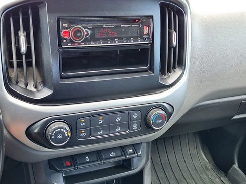 Used 2017 Chevrolet Colorado LT w/ LT Convenience Package AWD/4WD image 15