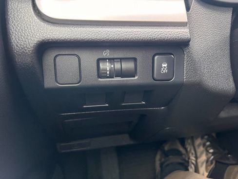 Used 2014 Subaru Crosstrek 2.0i Premium image 15