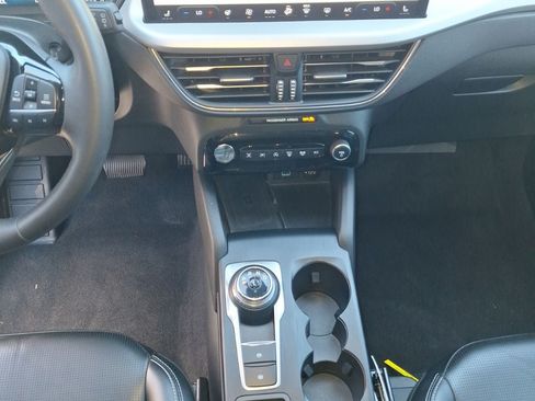 Used 2023 Ford Escape Platinum AWD/4WD image 14