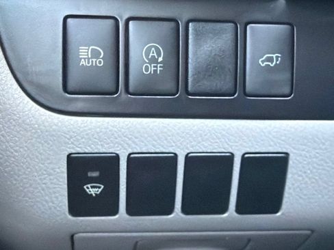 Used 2019 Toyota Highlander XLE AWD/4WD image 26