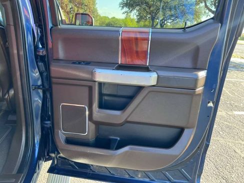 Used 2019 Ford F150 King Ranch w/ Equipment Group 601A Luxury RWD image 39