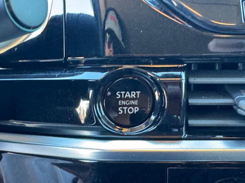 Certified 2025 Nissan Pathfinder SL w/ SL Premium Package image 27