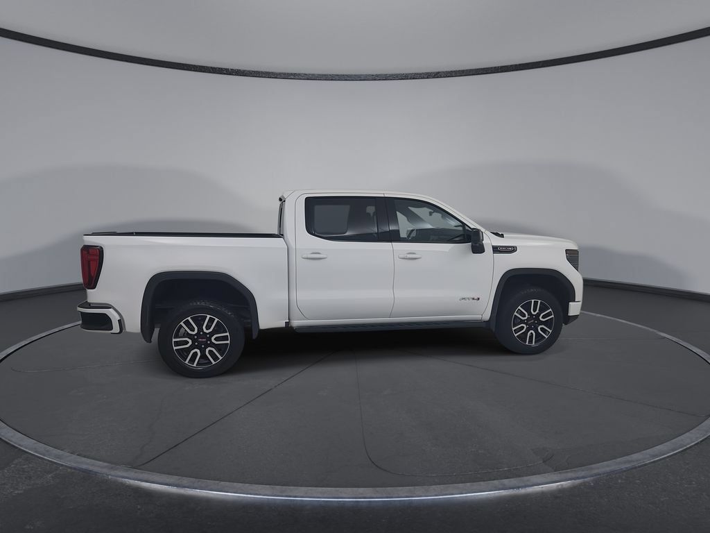 Used 2024 GMC Sierra 1500 AT4 w/ Technology Package AWD/4WD image 18