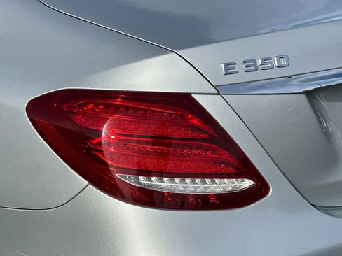 Used 2020 Mercedes-Benz E 350 Sedan image 25