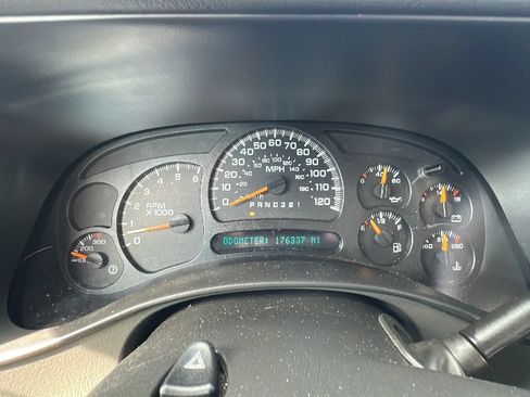 Used 2007 Chevrolet Silverado 1500 LT w/ Skid Plate Package AWD/4WD image 13