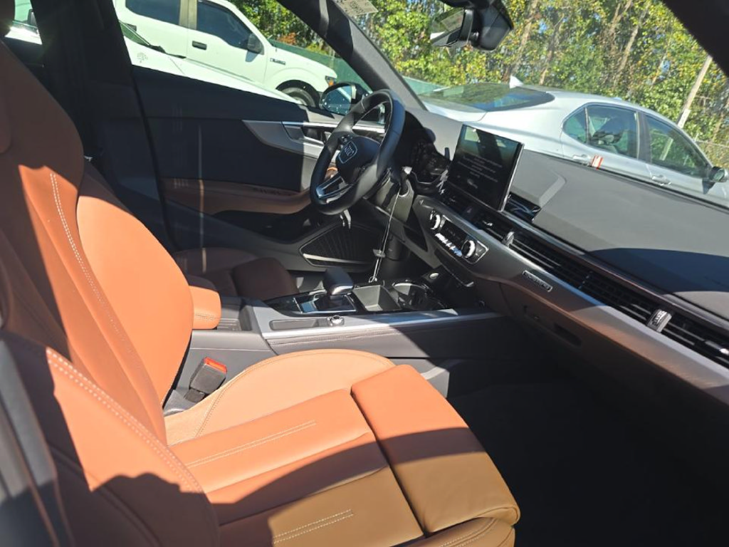 Used 2024 Audi A4 2.0T Premium Plus AWD/4WD image 3