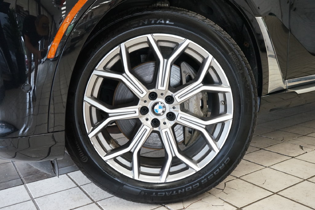 Used 2020 BMW X7 xDrive40i w/ Premium Package AWD/4WD image 64