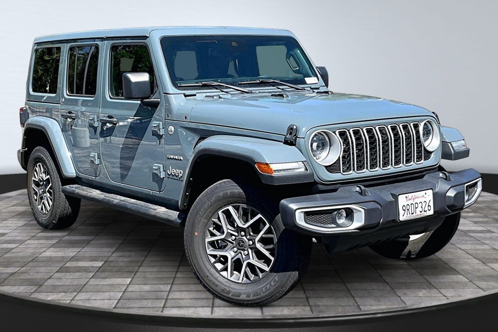 Certified 2024 Jeep Wrangler Unlimited Sahara w/ Dual Top Group AWD/4WD image 34