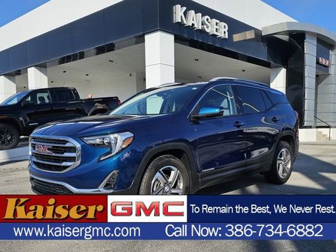 Used 2021 GMC Terrain SLT image 1