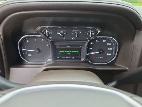 Used 2021 GMC Sierra 2500 SLT w/ SLT Premium Package AWD/4WD image 33