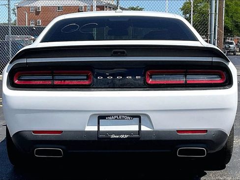 Used 2022 Dodge Challenger R/T Scat Pack RWD image 3