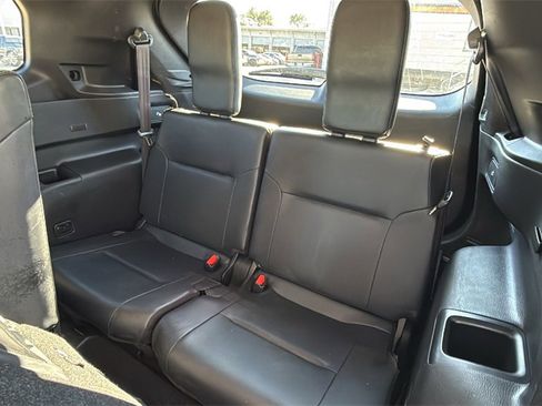 Used 2024 Mitsubishi Outlander SE image 24