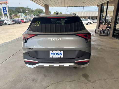Used 2025 Kia Sportage EX w/ Premium Package FWD image 5