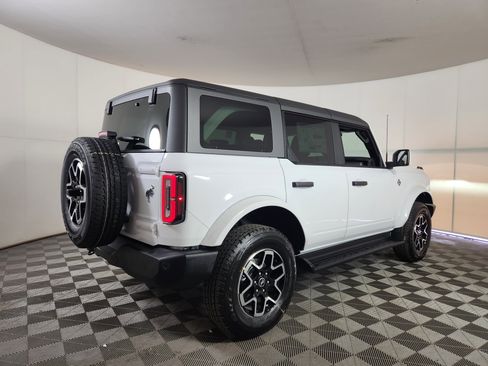 New 2026 Ford Bronco Outer Banks image 7