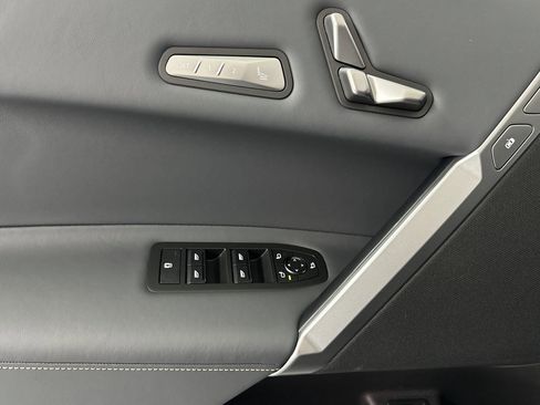 New 2026 BMW iX xDrive60 w/ M Sport Package image 11