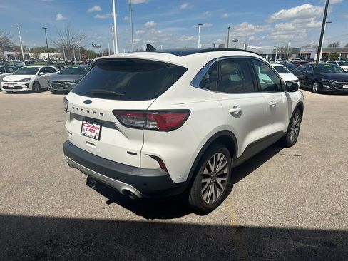 Used 2020 Ford Escape Titanium w/ Titanium Premium Package 2.0 AWD/4WD image 5