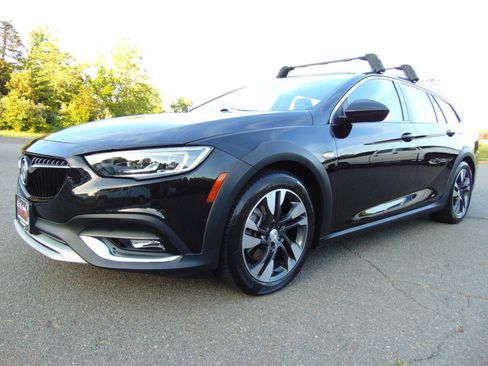 Used 2018 Buick Regal Essence w/ Driver Confidence Package #1 AWD/4WD image 65