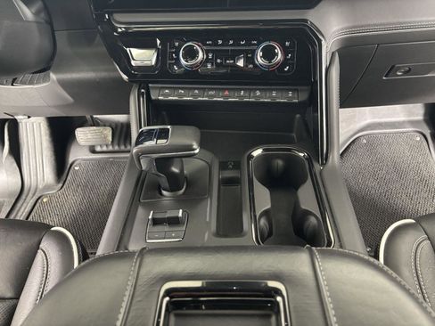 Used 2022 GMC Sierra 1500 AT4X image 36