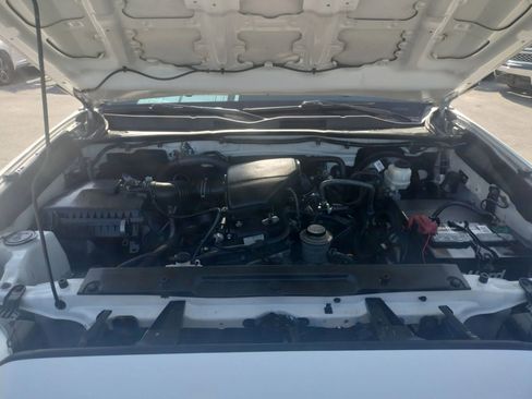 Used 2020 Toyota Tacoma SR RWD image 11