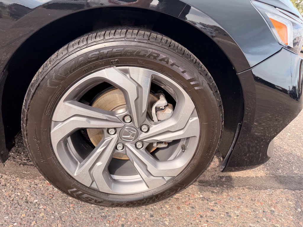 Used 2018 Honda Accord EX-L image 18