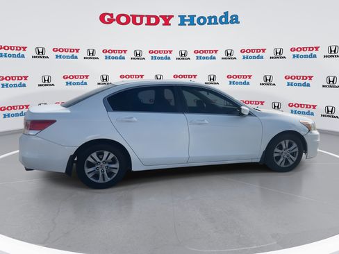 Used 2011 Honda Accord LX-P image 9